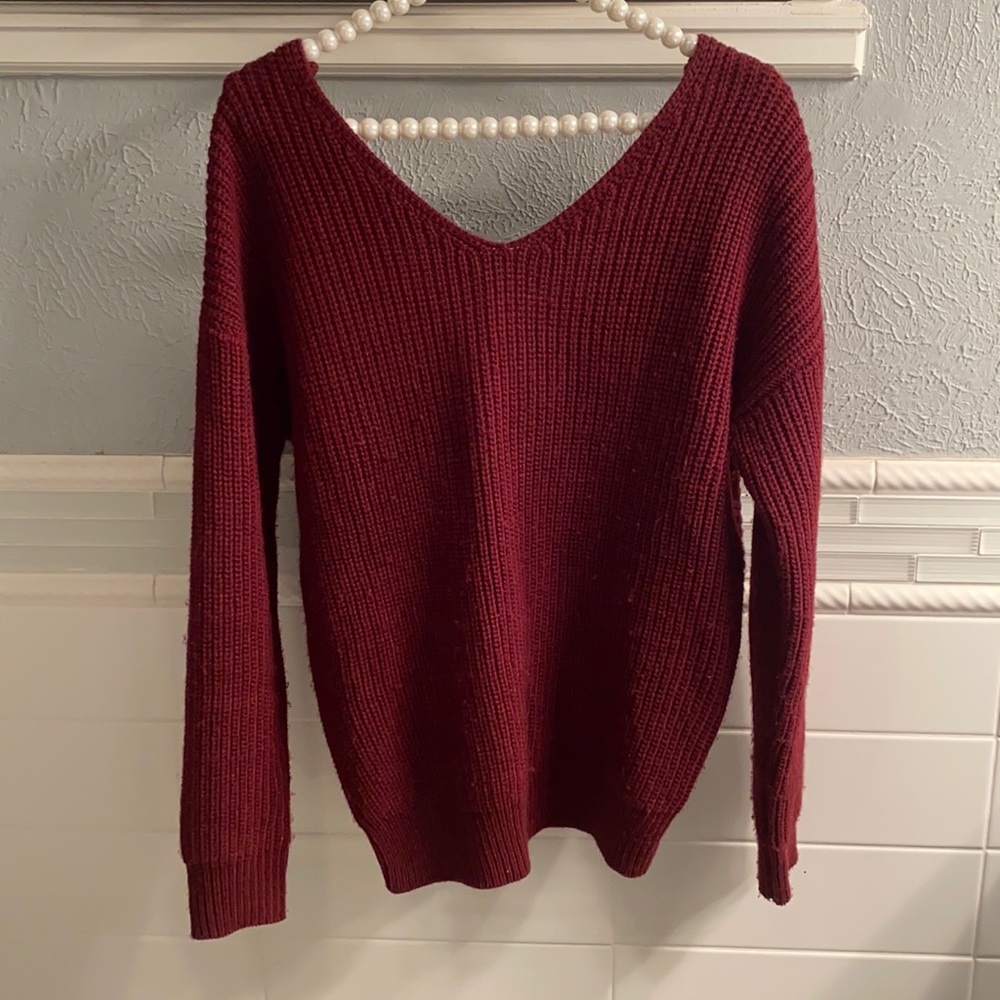 Burgundy Twisted Back Sweater ♥️